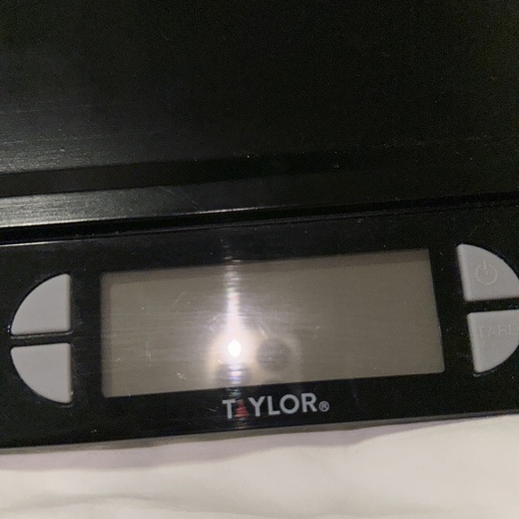 Scale - Picture 2 of 3